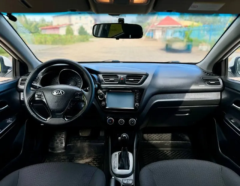 🇰🇷 kia rio iii restailing 💰цена: 900 000р 🏢город: мариуполь 📅год выпуска: 2015 🧾пробег: 148 885км. ⚙️двигатель: 1.6 ⛽топливо: бензин ⚙️кпп: автомат 6-ст 📞 телефон: +7-949-727-41-51 +7-989-263-55-56 +7-949-551-91-52 💾 описание: rio. .. ng')">✅ отличное внешнее и техническое состояние ✅ классический, шестиступенчатый автомат ✅ южная эксплуатация ✅ отличная комплектация: ❄️ кондиционер работает отлично, abs, airbag, полный электопакет, гидроусилитель руля, центральный замок, android магнитола с камерой заднего вида, подогрев сидений, подогрев руля, птф, отличная резина. ➕автомобиль с пройденным техническим осмотром и готов к переоформлению. улица шевченко 2️⃣6️⃣9️⃣ 🏦 возможна продажа в кредит по двум документам. - фотография - 8