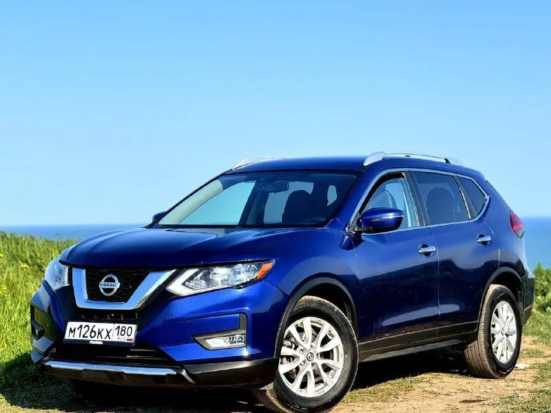 Nissan rogue 2016 год полный привод. ( он же nissan x-trail t32 рест ) японская сборка. двигатель 2.5, 171л. с. пробег 164.000 по ходовой, мотору, коробке нет замечаний, работают как часы. расход по городу около 9 л масло в двс не расходутет, замена примерно через каждые 6 тысяч, масло в коробке по регламенту, сделана полная замена с фильтрами в 2025 году резина лето новая ( +зима в нормальном состоянии) полный привод (всегда передний работает, кнопкой включается полный) по езде три настройки есо, drivе и sport по комплектации автозапуск (зимой удобно прогревать, летом охлаждать салон), бесключевой доступ (всё штатное), раздельный климат, абс, антибукс, датчик давления в шинах, магнитола с блютуз и флэшкой, камера заднего вида, и многое другое. собственник, оформлена на меня. стоимость 1.750.000 рублей г. мариуполь +79490231938 - фотография - 2