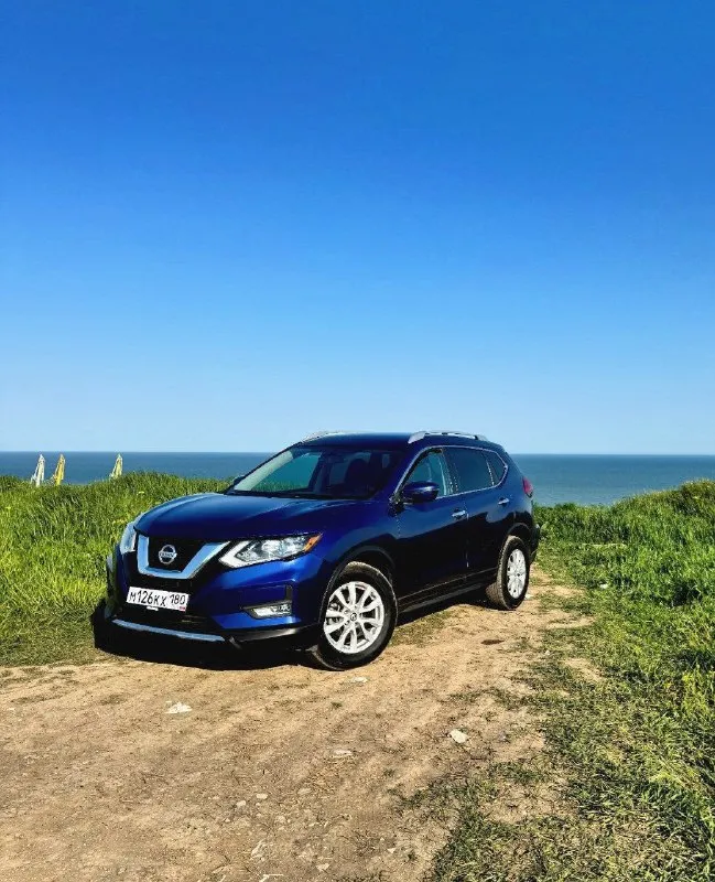 Nissan rogue 2016 год полный привод. ( он же nissan x-trail t32 рест ) японская сборка. двигатель 2.5, 171л. с. пробег 164.000 по ходовой, мотору, коробке нет замечаний, работают как часы. расход по городу около 9 л масло в двс не расходутет, замена примерно через каждые 6 тысяч, масло в коробке по регламенту, сделана полная замена с фильтрами в 2025 году резина лето новая ( +зима в нормальном состоянии) полный привод (всегда передний работает, кнопкой включается полный) по езде три настройки есо, drivе и sport по комплектации автозапуск (зимой удобно прогревать, летом охлаждать салон), бесключевой доступ (всё штатное), раздельный климат, абс, антибукс, датчик давления в шинах, магнитола с блютуз и флэшкой, камера заднего вида, и многое другое. собственник, оформлена на меня. стоимость 1.750.000 рублей г. мариуполь +79490231938 - фотография - 3