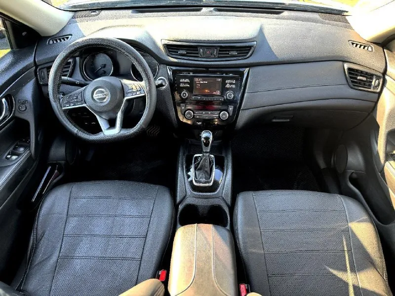 Nissan rogue 2016 год полный привод. ( он же nissan x-trail t32 рест ) японская сборка. двигатель 2.5, 171л. с. пробег 164.000 по ходовой, мотору, коробке нет замечаний, работают как часы. расход по городу около 9 л масло в двс не расходутет, замена примерно через каждые 6 тысяч, масло в коробке по регламенту, сделана полная замена с фильтрами в 2025 году резина лето новая ( +зима в нормальном состоянии) полный привод (всегда передний работает, кнопкой включается полный) по езде три настройки есо, drivе и sport по комплектации автозапуск (зимой удобно прогревать, летом охлаждать салон), бесключевой доступ (всё штатное), раздельный климат, абс, антибукс, датчик давления в шинах, магнитола с блютуз и флэшкой, камера заднего вида, и многое другое. собственник, оформлена на меня. стоимость 1.750.000 рублей г. мариуполь +79490231938 - фотография - 9