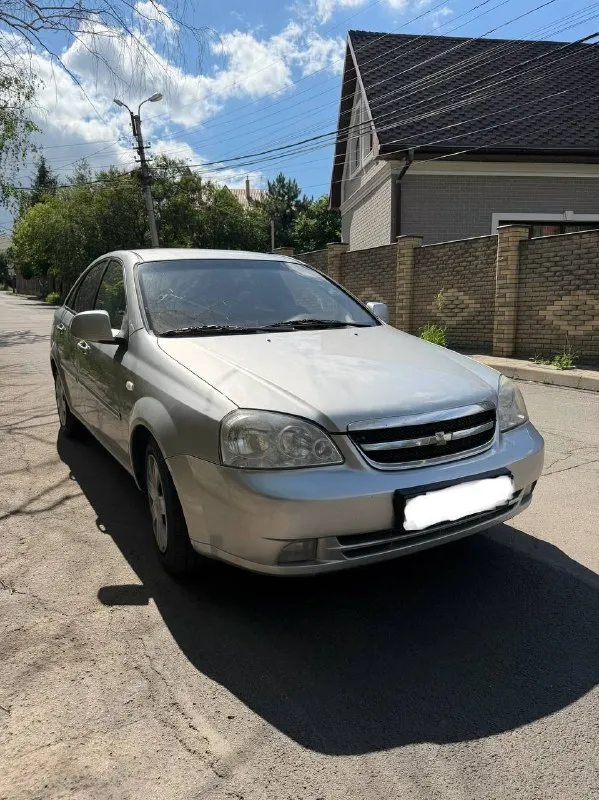 Номер телефона +79493330955 в продаже chevrolet lacetti 2011год✅ 1.6 механика✅ пробег 202тыс. км✅ состояние изумительное✅ кондиционер в рабочем состоянии✅ очень комфортный и отличный автомобиль✅ моментов никаких нет по кузову✅ ходовая часть без нареканий✅ без вложений✅ днище как новое✅ вся идеал✅ обслуживание проводилось своевременно✅ салон чистый и ухоженный✅ по документам полный порядок✅ telegram - фотография - 1