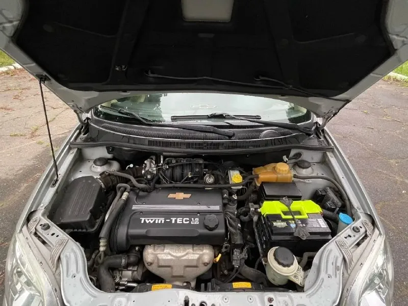♻️Продам chevrolet aveo 2007 г. В. 1.6 ♻️

Автомобиль был куплен в 2007 году в салоне г. Донецк.
Один владелец за все время. Автомобиль без дтп, весь заводской метал и окрас ! Родной пробег ❗️119.000 км ❗️ничего не крутилось и не моталось. Любые проверки. Простой неприхотливый и надёжный автомобиль с самым надёжным и мощным мотором в линейке 1.6 16v🔥🔥🔥 (не путайте с 1.2 или 1.4!!!) достаточно динамичный и резвый, на механической коробке передач. Автомобиль в хорошем состоянии, простой в ремонте, неприхотливый и надёжный при эксплуатации. Двигатель работает безупречно, как новый. Поменяно грм и помпа 7 тыс назад. Недавно заменена лямбда первая. Поменяны задние колодки, и троса ручника. Масло льется 5/40 ravenol. Заводские катализаторы на месте. Машина надежная и неприхотливая, никогда не подводила. По коробке без хрустов и прочего. Кузов оцинкованный!!! Дно/пороги/ стаканы/ низа дверей в заводском состоянии. Стекла все заводские
Цена: 💰525.000
+7949-585-12-42
Осмотр макеевка - фотография - 6