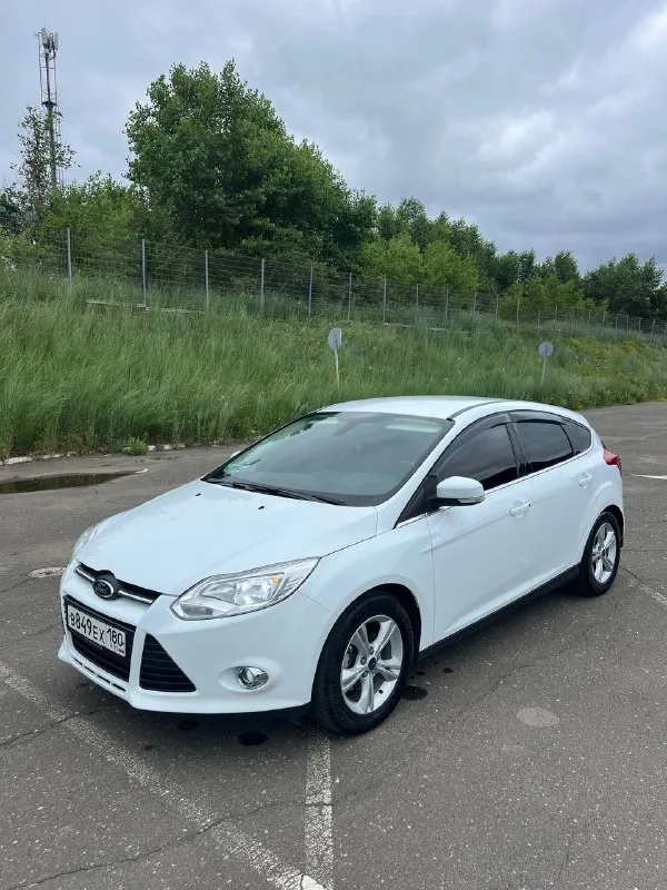 Ford focus 2013 двигатель бензин, 1.6 л 126 л. с пробег 134 500. авто вложения не требует. starline автозапуск сигнализация, задние парктроники, подсветка салона в цвет с приборной панелью. цена 1 050 000 звонить : +79497030888 - фотография - 2