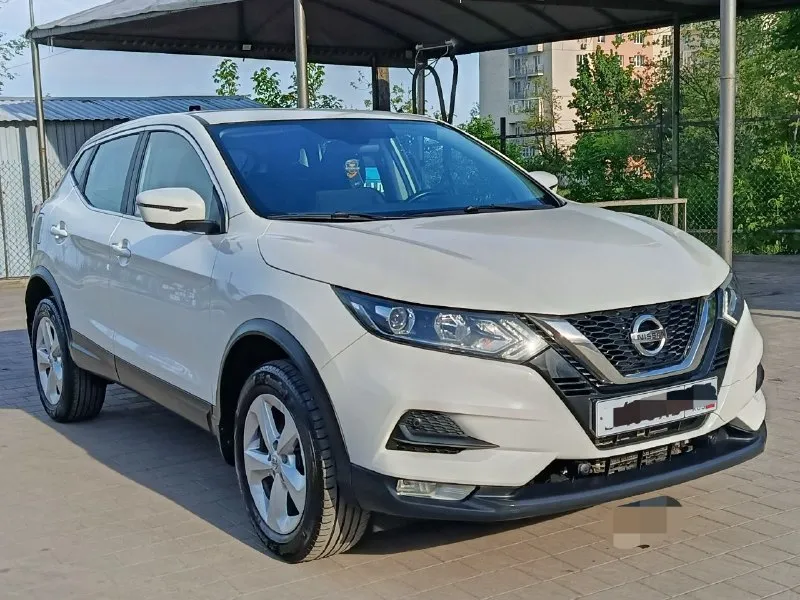 Nissan qashqai 2019 -двигатель 2.0 -кпп автомат -пробег 133000 -цена 1.475000₽ -донецк -тел: +79494676510 автомобиль в отличном состоянии, с родным пробегом без дтп, кузов без дефектов, по технической части вопросов нет полностью обслужен и готов к дальнейшей эксплуатации. красивый перламутровый цвет, комплектация: подогрев сидений руля зеркал, датчик света и дождя, диодная оптика, ,сенсорная мультимедиа с bluetooth usb aux, камера заднего вида, парктроник задний и передний, круиз-контроль, климат-контроль двухзонный, литые диски, электр. ручник и т. д осмотр в любое время, очень ухоженный автомобиль, любая диагностика. - фотография - 1