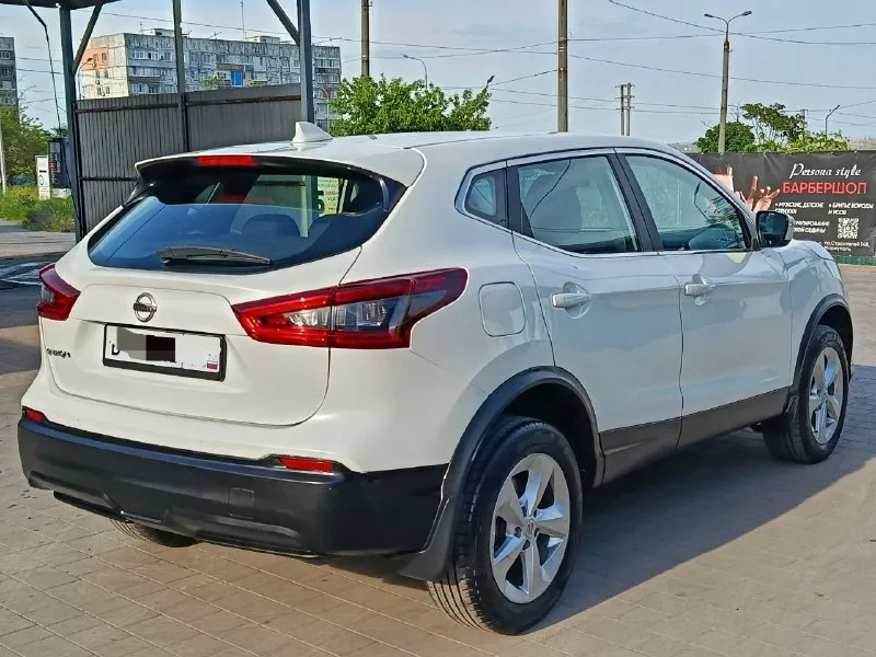 Nissan qashqai 2019 -двигатель 2.0 -кпп автомат -пробег 133000 -цена 1.475000₽ -донецк -тел: +79494676510 автомобиль в отличном состоянии, с родным пробегом без дтп, кузов без дефектов, по технической части вопросов нет полностью обслужен и готов к дальнейшей эксплуатации. красивый перламутровый цвет, комплектация: подогрев сидений руля зеркал, датчик света и дождя, диодная оптика, ,сенсорная мультимедиа с bluetooth usb aux, камера заднего вида, парктроник задний и передний, круиз-контроль, климат-контроль двухзонный, литые диски, электр. ручник и т. д осмотр в любое время, очень ухоженный автомобиль, любая диагностика. - фотография - 6
