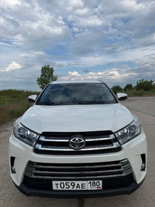Продам toyota highlander!
Год: 2015
Двигатель: 2gr-fe 3,5 v6 249 л. С.
Акпп-6 aisin
Пробег: 227000 км
Цена: 2 900 000

Авто полностью обслужен и во вложениях не нуждается.
Два комплекта резины
По имеющимся вопросам пишите в л. С. Или по тел. +7(949)387-32-75 - фотография - 1