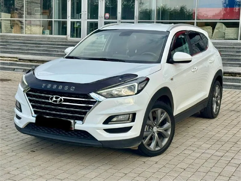🔥 hyundai tucson официал restailing 2018 год двигатель 2.0 бензин коробка автомат awd (полный привод ) авто в отличном состоянии, абсолютно не какого вложения не требует, в дтп не участвовал весь в заводском окрасе !!! с документами все в порядке продажа с полным переоформлением в мрэо ! г. донецк цена 🔥 1.850.000 🔥 (возможно в кредит ) звоните остальное по тел. +79495210885 - фотография - 1