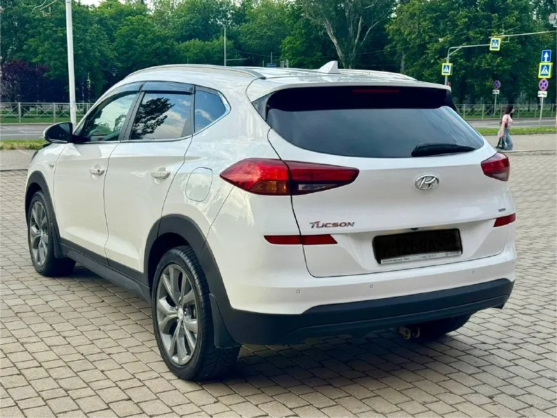 🔥 hyundai tucson официал restailing 2018 год двигатель 2.0 бензин коробка автомат awd (полный привод ) авто в отличном состоянии, абсолютно не какого вложения не требует, в дтп не участвовал весь в заводском окрасе !!! с документами все в порядке продажа с полным переоформлением в мрэо ! г. донецк цена 🔥 1.850.000 🔥 (возможно в кредит ) звоните остальное по тел. +79495210885 - фотография - 3