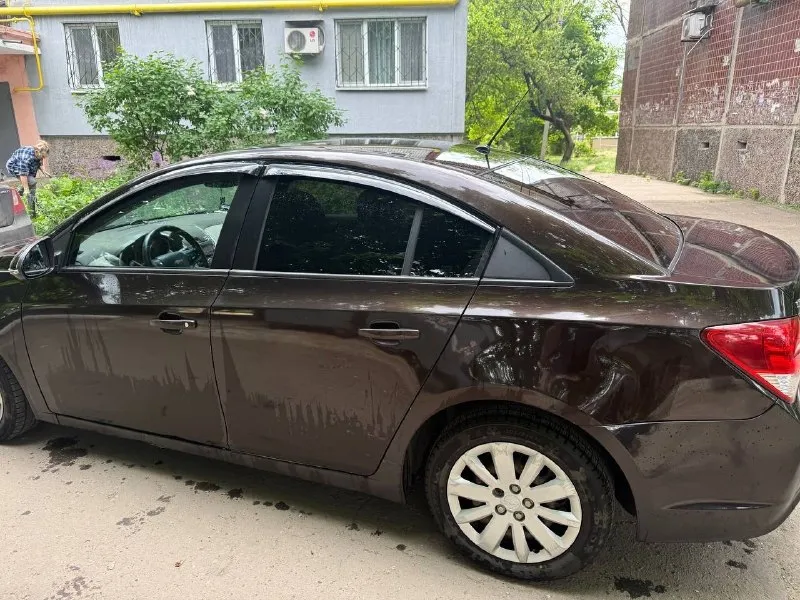 Автор: продам chevrolet круз семейное авто, бережное хранение, я хозяйка, езжу каждый день. обслужена, кондиционер холодит, печка греет. не стучит, не гремит. продажа срочная в связи с семейными обстоятельствами. цена: 420.000 быстрым торг все вопросы по телефону +79493359803 елена если буду не на связи просьба звонить и писать в телеграмм и макс наш канал вк [ !!!наш телеграм канал [ бесплатное размещение за репост!!! мы в мах [ 📞 звоните: +7(949)3359803 - фотография - 3