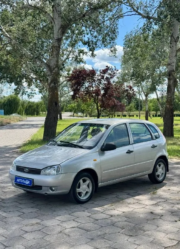 🇷🇺 lada kalina 💰цена: 285 000р 🏢город: мариуполь 📅год выпуска: 2008 🧾пробег: 209 650км. ⚙️двигатель: 1.4 16v ⛽топливо: бензин ⚙️кпп: механика 📞 телефон: +7-989-263-55-56 +7-949-727-41-51 +7-949-551-91-52 💾 описание: отечественный хэтчбек на все времена. ✔️ кузов крепкий - стаканы, лонжероны и дно целые. ✔️ техническая часть без нареканий, полностью обслужена. ✔️электростеклоподъемники, сигнализация, центральный замок, хорошая резина, литые диски, музыка с usb. улица шевченко 2️⃣6️⃣9️⃣ ➕автомобиль с пройденным техническим осмотром и готов к переоформлению. 🏦 возможна продажа в кредит по двум документам. - фотография - 1