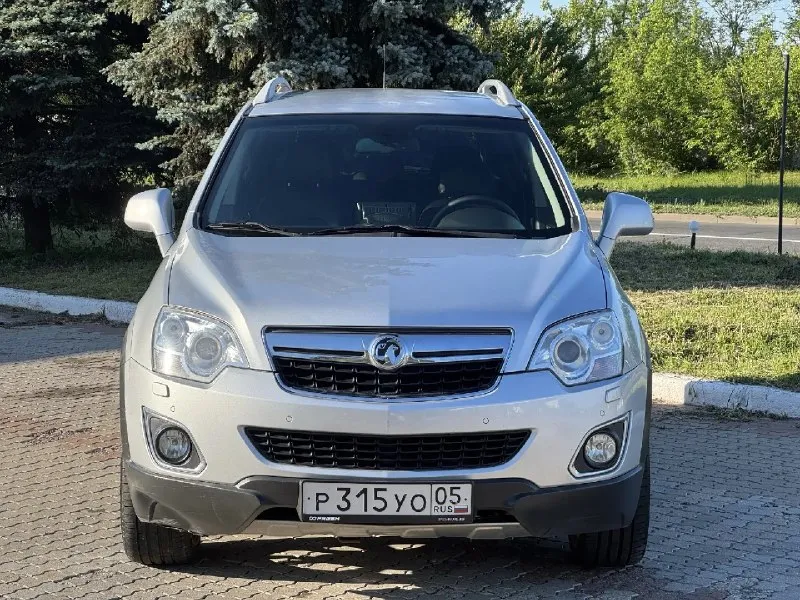 Opel antara год выпуска 2012 двигатель 3.0 v6 атмосфера коробка автомат классик полный привод комплектация: кожа, климат, подогрев сидений, круиз контроль, датчик дождя, датчик света, андроид с блютусом пробег 197 000 км проведено то: замена масла двс, замена масла акпп, замена топливного модуля цена 950 000 руб телефон +79493330237 - фотография - 2