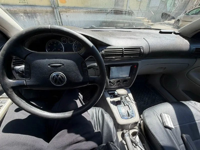 Продам: volkswagen b5+ рестайлинг год:2001 мотор. 1.8 турбо коробка: идеально кузов:стаканы, пороги дно целые. ходовая: ходовая часть без стуков и люфтов. авто в хорошем состоянии. двигатель работает ровно, без посторонних шумов. ходовая часть без стуков и люфтов. салон чистый ухоженный. лобовое стекло без трещин. полный комплект документов (птс, стс), нет залогов и ограничений. электрика:все работает, все светится моргает. документы: с полным переоформлением, арестов, запретов нет. пройдены тех осмотр донецк. номер: +7 (949) 169-53-62 цена: 275 тыс торг, реальному покупателю. 📞 звоните: +7(949)1695362 - фотография - 7