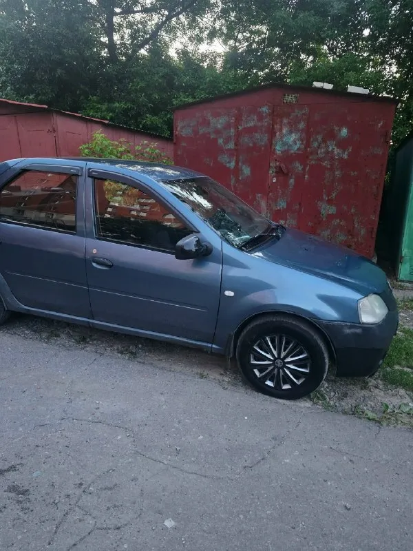 Dacia logan инжекторная 2008г. 1.4. пробег родной: 227000 личный авто. абсолютно зелёная автотека. 2 владельца. оба владельца - девушки, езда аккуратная. обслуживалась всегда во время, машина в хорошем состоянии, сел - поехал. в дтп не участвовала, в такси так же никогда не была. передние электростеклоподъемники. стоит хорошая аудиосистема. есть нюансы по порогам, кузов оцинкованный. установлена система izofix. стоят лед. лампы в фарах. печка работает отлично. 2 ключа. центральный замок. 5-ти ступка. документы в полном порядке, любое переоформление цена: 375.000. торг +79493361258 осмотр донецк. 📞 звоните: +7(949)3361258 - фотография - 5