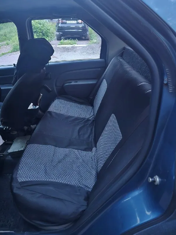Dacia logan инжекторная 2008г. 1.4. пробег родной: 227000 личный авто. абсолютно зелёная автотека. 2 владельца. оба владельца - девушки, езда аккуратная. обслуживалась всегда во время, машина в хорошем состоянии, сел - поехал. в дтп не участвовала, в такси так же никогда не была. передние электростеклоподъемники. стоит хорошая аудиосистема. есть нюансы по порогам, кузов оцинкованный. установлена система izofix. стоят лед. лампы в фарах. печка работает отлично. 2 ключа. центральный замок. 5-ти ступка. документы в полном порядке, любое переоформление цена: 375.000. торг +79493361258 осмотр донецк. 📞 звоните: +7(949)3361258 - фотография - 7