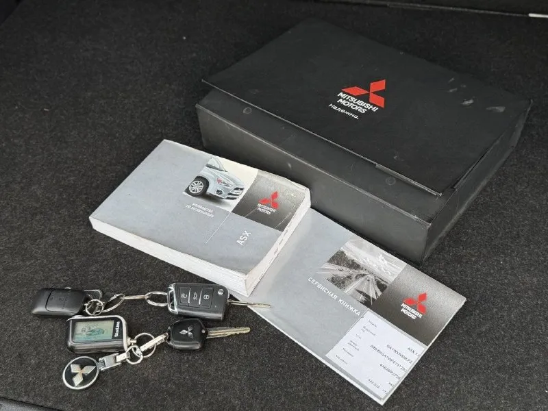 Продам mitsubishi asx рестайлинг, 2015 года выпуска, объём двигателя 1.6, коробка передач механика (самая надёжная связка в линейке!), пробег 157.000 родной! авто без дтп!, в родном окрасе✅, 2 хозяина за всё время эксплуатации, надёжный японский красовер, комфортабельный и вместительный автомобиль в идеальном состоянии, без каких либо нюансов, как внешне так и технически!, обслужен на данный момент весь от а до я, за машиной всегда ухаживали и обслуживали своевременно, имеется все сервисные книжки, два комплекта ключей, установлена сигнализация starline. комплектация: бортовой компьютер, кондиционер, датчик света и дождя, подогрев сидений, складывание зеркал, эл. регулировка зеркал, подогрев стёкол, 4 слекподъемника, abs esp, мультимедиа с хорошим звуком, имеется все для комфортного вождения. по документам любой вид оформления. цена 1.040.000 +7949564-4736 +7(949)693-5850 - фотография - 9