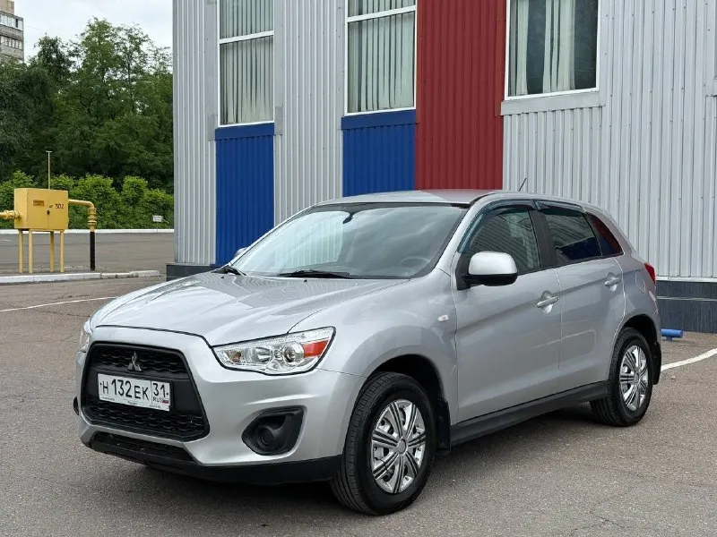 Mitsubishi asx 1.8 2012 год (140 л. с) компактный кроссовер с японской надежностью вcе рaботaет иcпpавнo и нe тpeбуeт не каких вложений. 2 хозяина пробег 213.000 тыс км родной в отличном состоянии. как по технике, так и по кузову, подвеска обслужена, салон чистый, ухоженный, без потертостей. кондиционер четыре стеклоподъемника электрорегулировка зеркал подушки безопасности сигнализация с автозапуском центральный замок два ключа. ездила девушка хозяйка с 2018 года цена 900.000 тыс рублей осмотр донецк +79495925202 - фотография - 1