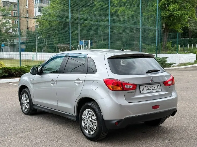 Mitsubishi asx 1.8 2012 год (140 л. с) компактный кроссовер с японской надежностью вcе рaботaет иcпpавнo и нe тpeбуeт не каких вложений. 2 хозяина пробег 213.000 тыс км родной в отличном состоянии. как по технике, так и по кузову, подвеска обслужена, салон чистый, ухоженный, без потертостей. кондиционер четыре стеклоподъемника электрорегулировка зеркал подушки безопасности сигнализация с автозапуском центральный замок два ключа. ездила девушка хозяйка с 2018 года цена 900.000 тыс рублей осмотр донецк +79495925202 - фотография - 2