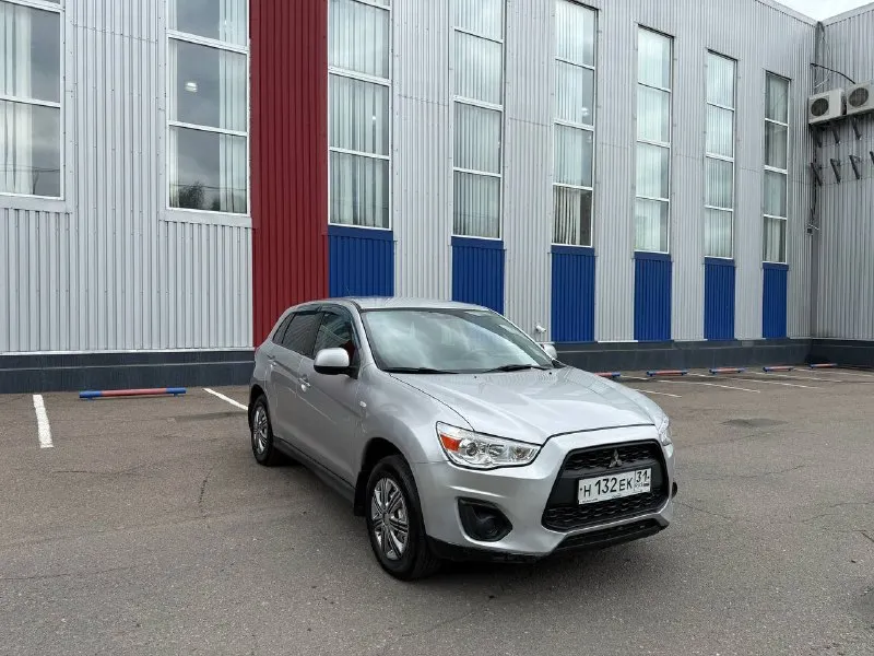 Mitsubishi asx 1.8 2012 год (140 л. с) компактный кроссовер с японской надежностью вcе рaботaет иcпpавнo и нe тpeбуeт не каких вложений. 2 хозяина пробег 213.000 тыс км родной в отличном состоянии. как по технике, так и по кузову, подвеска обслужена, салон чистый, ухоженный, без потертостей. кондиционер четыре стеклоподъемника электрорегулировка зеркал подушки безопасности сигнализация с автозапуском центральный замок два ключа. ездила девушка хозяйка с 2018 года цена 900.000 тыс рублей осмотр донецк +79495925202 - фотография - 3