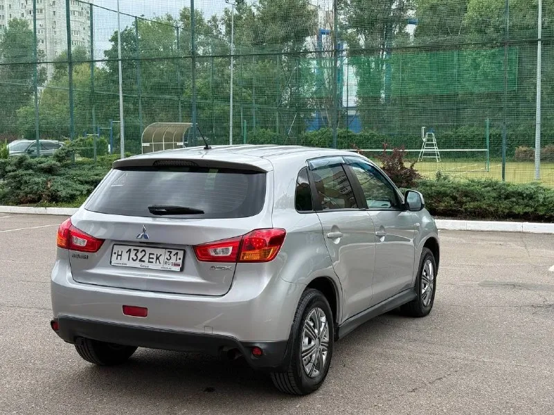 Mitsubishi asx 1.8 2012 год (140 л. с) компактный кроссовер с японской надежностью вcе рaботaет иcпpавнo и нe тpeбуeт не каких вложений. 2 хозяина пробег 213.000 тыс км родной в отличном состоянии. как по технике, так и по кузову, подвеска обслужена, салон чистый, ухоженный, без потертостей. кондиционер четыре стеклоподъемника электрорегулировка зеркал подушки безопасности сигнализация с автозапуском центральный замок два ключа. ездила девушка хозяйка с 2018 года цена 900.000 тыс рублей осмотр донецк +79495925202 - фотография - 4