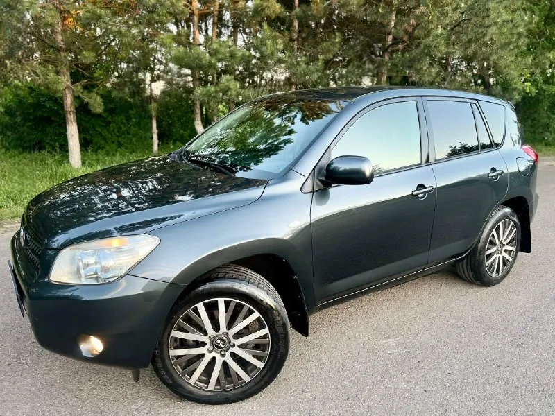 Продам идеальный кроссовер toyota rav4- toyota рав4 состояние автомобиля очень хорошее! 2.0л. Бензин. Автомат. Полный привод! Куплена в 2009 году новой в автосалоне. Пробег 176.тыс. Км. Два владельца за всю жизнь! Сборка япония. Гаражное хранения. Авто абсолютно весь обслужен и не требует никаких вложений, и в ближайшее время не будет требовать. Недавно было сделано большое т. О. По регламенту, есть все чеки. История авто кристально чиста как слеза, без подводных камней. Автомобиль без единого дтп! Соответственно вся геометрия идеально ровная, вся безопасность на месте. Все герметики и швы заводские! Все стекла оригинальные. Реально очень хороший внедорожник-паркетник. В таком состоянии единицы…очень бережная городская эксплуатация. Техническое состояние идеал по всем параметрам❗️едет как новое авто! Двигатель 2.0л бензин, самый надёжный, работает тихо как часы(масло лью только оригинал). Кпп обычный автомат полноценный переключается идеально, без пинков, без рывков, без
📞 Звоните: +7(949)4522026 - фотография - 1