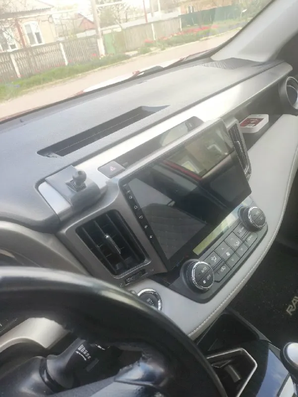 Продам автомобиль toyota rav 4 2017 год выпуска, двигатель 2.5, акпп. Пробег 89900 км, любые проверки. В красивом цвете красный ксералик, на максимальной комплектации limited. Обзор 360, память сидений, удержание в полосе, адаптивный круиз контроль, предотвращение столкновения, электропривод багажника и многое другое. Сигнализация старлайн с обратной связью и автозапуском, а также меткой и приложением в телефоне ( контроль из любой точки мира). Два новых комплекта резины r 18 (зима лето). В комплекте заводской фаркоп, поперечные рейлинги на крышу). Все в наличии, все с автобилем отдаю. Техосмотр пройден (диагностическая карта в наличии на руках). Цена 2.5 млн руб. Телефон+79493206673.
📞 Звоните: +7(949)3206673 - фотография - 5