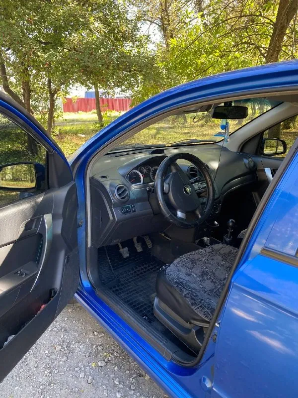 Продам shevrolet aveo ls 2007 года. Двигатель 1.5(корейская сборка). Пробег 210.000.один хозяин, гаражное хранение. Не бита. Не крашена. Без ржавчины. Без дтп. Кондиционер (заправлен), дваэсп, хорошая музыка, комплект зимней резины отдам с машиной. Переоформление без проблем. Осмотр г. Донецк. Цена 450 тыс.
+7(949)8312772.
📲 Tg: anyta💐💐💐
📞 Звоните: +7(949)8312772 - фотография - 5
