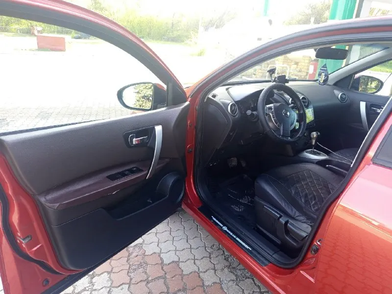 Продаю надёжный кроссовер nissan кашкай j10 2л автомат 2008 года автомобиль в отличном состоянии вложении не требует никаких. что касается кузова двигатель акпп ходовой салон это все в отличном состоянии. так же установлен магнитола tsla камера заднего вида и многое другое для комфорта техосмотр пройден официально я хозяин машинный цена 845000тр символически торг звоните +79495036203 📞 звоните: +7(949)5036203 - фотография - 7