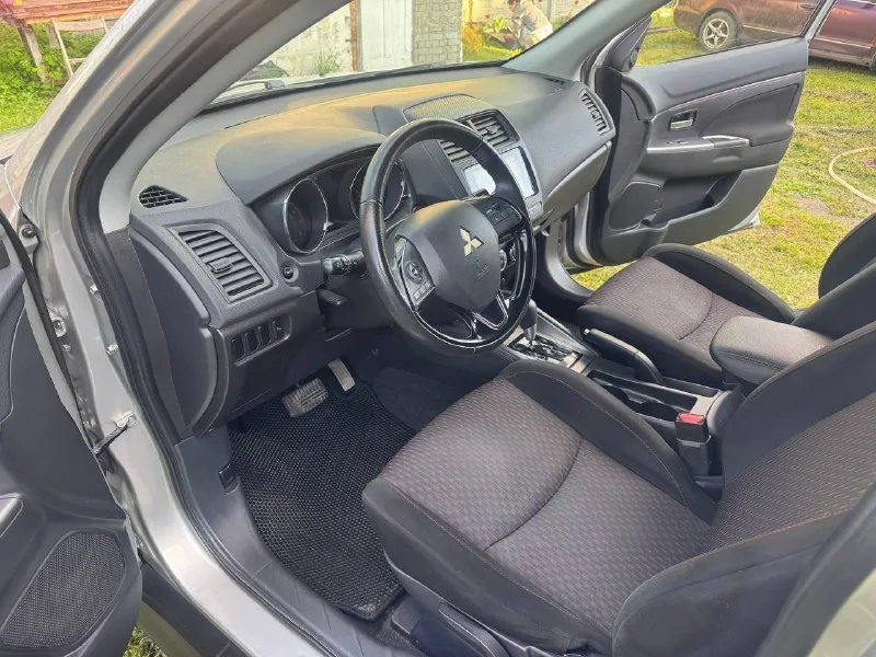 Продам mitsubishi outlander sport 2018г 2л вариатор
Авто обслуженное, работает всё, ходовка без посторонних звуков, климат контроль работает. Без ключевой доступ, слепые зоны, авто складывание зеркал, камера заднего вида, подогрев сидений. Пробег 72тыс. Миль. Зимняя резина в комплекте.
Зелёная автотека, вин по запросу кину, хозяин. Г. Донецк. Цена 1590000 торг. В подарок на комплект евро 4 что актуально в данное время
+79493279809
📞 Звоните: +7(949)3279809 - фотография - 10