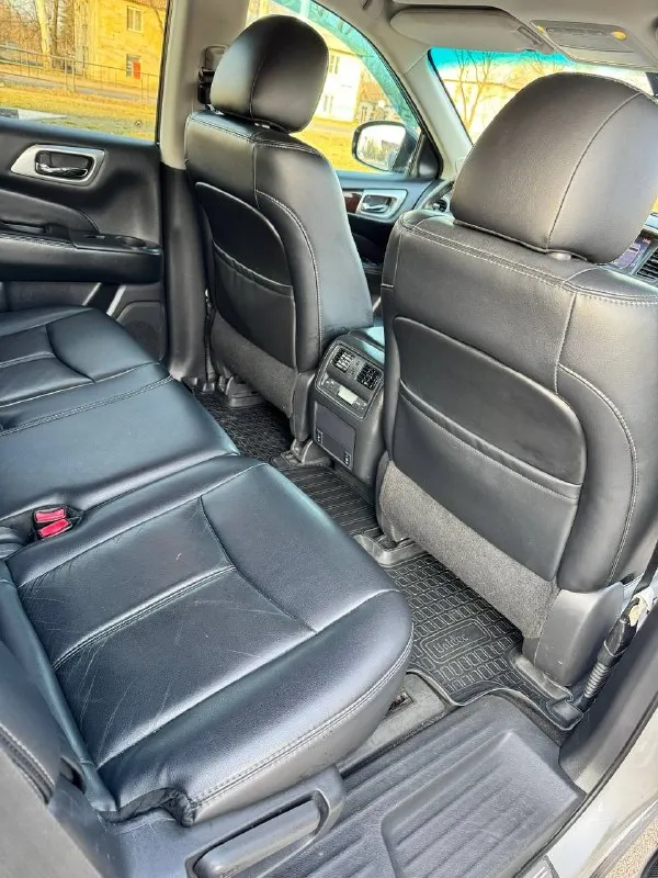 Марка автомобиля: nissan pathfinder год выпуска: 2014 пробег: 240000 км объем двигателя: 3.5 описание: ✅ nissan pathfinder надежный и комфортный семейный внедорожник. автомобиль в хорошем техническом состоянии. обслужен •✅3.5 бензин, (вариатор) • ✅полный привод 4wd • ✅7 мест • ✅богатая комплектация - кожанный салон, - обзор 360, - подогревы, сидений, руля - музыка bose - память водительского кресла - старт-стор - двухзонный климат-контроль - электропривод багажника, - круиз-контроль 7 949 -745-00-45 юлия цена: 1550000 номер телефона: 79493150468 город: донецк продавец: андрей 📞 звоните: +7(949)7450045 - фотография - 9