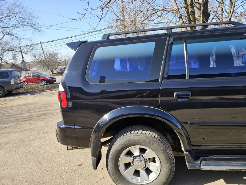 Продаётся любимый мною автомобиль pajero sport 2008 года выпуска апрель.2.5 turbo diesel. Машина не требует вложений, полностью обслужена, включая масло в двс. Подогрев сидений, кондиционер, гидроусилитель руля, кожаный салон, мкпп, противотуманки, руль с регулировкой всё в рабочем состоянии. Км. Кузов имеет косметические окрасы, машина не битая. Очень надёжный рамный джип 4×4подключаемый. Один хозяин, документы в идеале. Цена 1200000 тел. +7(949) 777-88-50 - фотография - 7