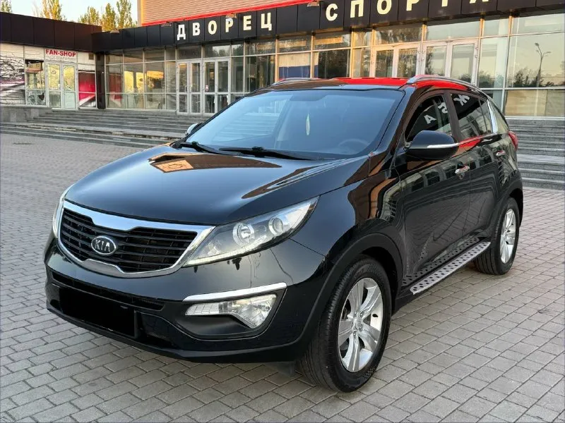 Продам kia sportage 2.0 бензин год выпуска 2012 состояние идеальное. без вмятин царапин и рыжиков сервисные книги. 2 ключа в родном окрасе вложений не требует! любое оформление! салон не затертый не порваный авто полностью обслужена до мелочей работает ровно. коробка переключает идеально климат контроль работает все жидкости заменены! стекла все родные каждая кнопка работает) цена 1.215₽ +7-949-794-46-27 остольные вопросы по телефону звоните в любое время. 📲 tg: евгений 📞 звоните: +7(949)7944627 - фотография - 1