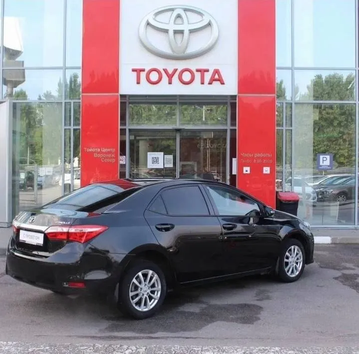Продаю toyota короллу 2015 года выпуска,1.6 бензин(122л. С), машина вся в родном окрасе за исключением одной кобылки, без дтп и подкрасов,2 хозяина за всю историю эксплуатации, пробег родной, автотека зеленая, резина зима и лето, мотор, коробка, ходовая в идеальном состоянии, салон не зачуханый, дополнительно установлена камера заднего вида, в машине работает каждая кнопочка и каждая лампочка, в таком состоянии этих машин остались единицы, цена за наличку 1370000,возможна продажа в кредит, осмотр макеевка, +79493895593 александр
📞 Звоните: +7(949)3895593 - фотография - 6