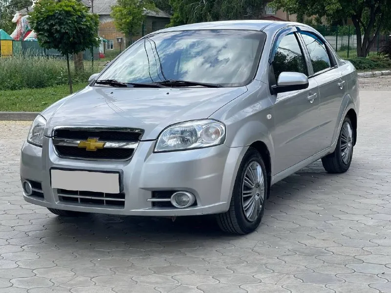 | chevrolet aveo | •2008 год. •1.5 +🎁 могу отдать газ: пропан евро 4. что очень удобно в данное время)🙂 механика, машина в отличном состоянии как в техническом - так и внешне. по комплектации : кондиционер заправлен и холодит!, абс, 4 электро-стеклоподъемника. регулировка зеркал, сигналка с авто-запуском, что очень удобно в зимний период. кузов крепкий, реально геометрия вся родная, готова к любым проверкам ✅👌🏻 по салону прекрасная, действительно следили. чистый и аккуратный салон — без пятен и повреждений. все работает исправно. недавно проходили то. масла фильтра грм. цена: 495000р тел +79493161086 📞 +79604427133 - так же телеграмм, бывают проблемы с сетью. 📲 - фотография - 1