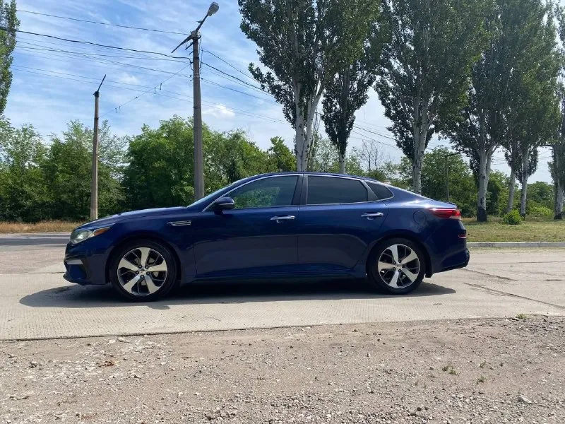 Продам kia optima 2019 год мотор 2.5 коробка автомат (aisin), на авто все работает, пробег 107 тыс км, цена 1.530₽ автомобиль в полной комплектации,2 ключа сигнализация с автозапуском, сервисная книга, парктроники, камера заднего вида, хороший свет ﻿﻿климат контроль( рабочий) ﻿﻿монитор aux/bt/usb/ хорошая музыка ﻿один владелец. авто в отличном обслуженном состоянии ( все и когда делалось могу рассказать и показать, все расходники и запчасти только оригинал ). в таком обслуженном состоянии автомобилей мало. двигатель, коробка и ходовая часть без нареканий все работает, салон чистый и ухоженный,2 комплекта хорошей резины r18 документы в порядке, переоформление в мрэо (могу присутствовать )все остальные вопросы по тел +79494936731, торг и полный бак бензина реальному покупателю - фотография - 7