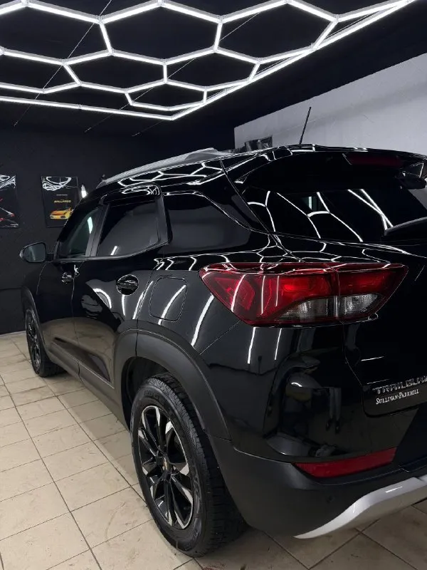 Продам chevrolet trailblazer 2020 год мотор 1.3t коробка автомат, пробег 97 тысяч км, цена 1.850₽ автомобиль в полной комплектации,2 ключа и сервисная книжка
Безключевой доступ
Датчик дождя, света
Подогрев сидений, руля
Парктроники, камеры
Климат контроль 2-х зонный, панорамная крыша
Монитор aux/bt/usb/
Музыка хорошая.
Без дтп, гаражное хранение, авто в хорошем обслуженном состоянии, кузов как новый без вмятин и царапин, нанесена керамика, делал полный дэтэйлинг, на авто имеется все для комфотрной езды, покупкой будете довольны!! Двигатель коробка и ходовая часть без нареканий и без посторонних шумов, салон чистый и ухоженный, хорошая новая резина
Документы в порядке без каких либо ограничений, переоформление в мрэо приветствуется (могу присутствовать )все остальные вопросы по телефону или пишите, торг - фотография - 2
