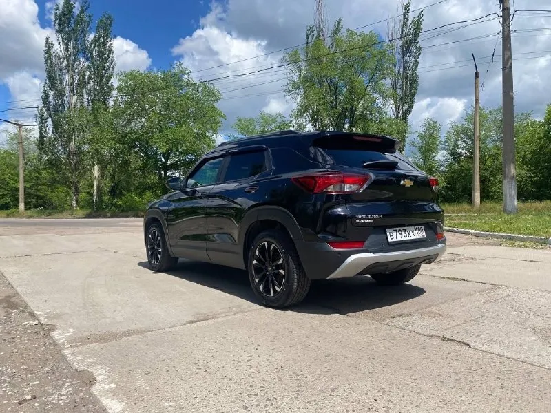 Продам chevrolet trailblazer 2020 год мотор 1.3t коробка автомат, пробег 97 тысяч км, цена 1.850₽ автомобиль в полной комплектации,2 ключа и сервисная книжка
Безключевой доступ
Датчик дождя, света
Подогрев сидений, руля
Парктроники, камеры
Климат контроль 2-х зонный, панорамная крыша
Монитор aux/bt/usb/
Музыка хорошая.
Без дтп, гаражное хранение, авто в хорошем обслуженном состоянии, кузов как новый без вмятин и царапин, нанесена керамика, делал полный дэтэйлинг, на авто имеется все для комфотрной езды, покупкой будете довольны!! Двигатель коробка и ходовая часть без нареканий и без посторонних шумов, салон чистый и ухоженный, хорошая новая резина
Документы в порядке без каких либо ограничений, переоформление в мрэо приветствуется (могу присутствовать )все остальные вопросы по телефону или пишите, торг - фотография - 9