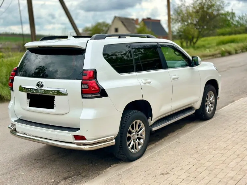 Toyota land cruiser prado
2019 Г. 56т. Км. 👍
Мотор 4.0🚀🚀🚀
Вся в заводском окрасе 💯
Бесключевой доступ 👈
Климат-контроль❄️
Состояние нового авто 🔥
Два ключа 🔑
Зеленейшая автотека ✅
Юридическая чистота ✅
Хорошая комплектация ‼️
Официальная машина рф европеец!

Шок цена: 5’450’000₽ 💸

📱 Telegram
☎️ +79493370237
👉🏻 @Alexandr_r_auto - фотография - 5