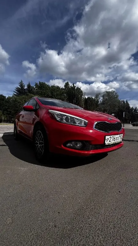 Продам kia ceed год выпуска 2014 пробег 164 000 км в хорошей комплектации подогрев руля подогрев передних сидений круиз контроль подсвет на поворотах коробка механика авто в достойном состояние, есть косметические окрасы, без дтп поменяны в круг тормоза (диски, колодки) так же поменяно масло, тасол отдам (нет времени поменять) стоит хорошая магнитола, лед лампы комплект зимних колес на дисках. авто находится в макеевке полный бак бензина в подарок цена 1.250.000 руб торг тел +7 9493783192 📞 звоните: +7(949)3783192 - фотография - 3