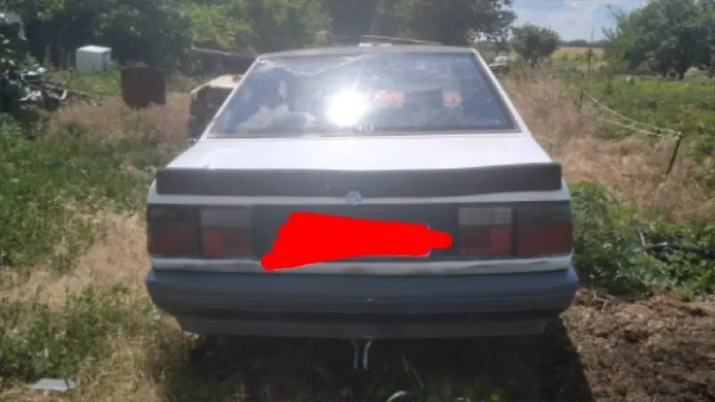 Продам renault 21 1988года на ходу передний привод машине без документов цена 25000р без торга приехали забрали машина находится в иловайске без музыки номер для связи +79491310410
📞 Звоните: +7(949)1310410 - фотография - 4