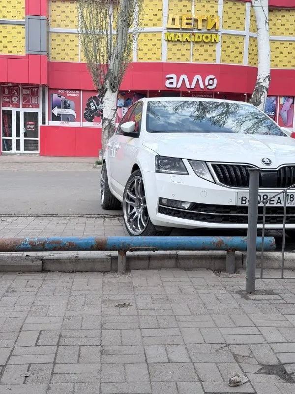 Продам свою любимую skoda octavia a7 fl 2017г.1.8 турбо в практичном белом цвете с мотором, в очень хорошей комплектации(черный потолок, мультируль 3 спицы, заводские ковши, full led адаптивный свет, подстветки зеркал, ног, карт дверей). Из доработок установлен безкат выхлоп с регулировкой в ателье атм, пропил на впуске, и залит е2 стейдж 1. Цепь 4.5 зуба, помпа новая. В мотор только motul, жора масла нет. Цену вижу 1.75млн, торг уместен. Пробег 195к (увеличивается). Быстрым в подарок полный бак аи100
Телефон +79493348269
📲 Tg: @volatilesix
📞 +7(949)3348269
📲 Tg: @volatilesix
📞 Звоните: +7(949)3348269 - фотография - 1