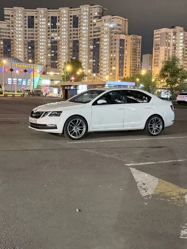 Продам свою любимую skoda octavia a7 fl 2017г.1.8 турбо в практичном белом цвете с мотором, в очень хорошей комплектации(черный потолок, мультируль 3 спицы, заводские ковши, full led адаптивный свет, подстветки зеркал, ног, карт дверей). Из доработок установлен безкат выхлоп с регулировкой в ателье атм, пропил на впуске, и залит е2 стейдж 1. Цепь 4.5 зуба, помпа новая. В мотор только motul, жора масла нет. Цену вижу 1.75млн, торг уместен. Пробег 195к (увеличивается). Быстрым в подарок полный бак аи100
Телефон +79493348269
📲 Tg: @volatilesix
📞 +7(949)3348269
📲 Tg: @volatilesix
📞 Звоните: +7(949)3348269 - фотография - 4