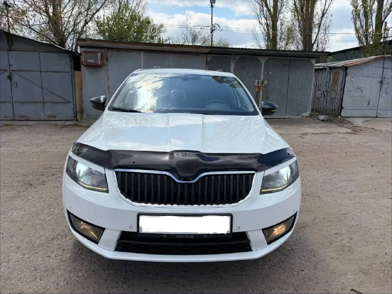 Skoda octavia а7 2015г. 1.4 а. Т tsi (150 л. С) пробег 146000 км. Авто в отличном состоянии, ухоженный и обслуженный. В такси и каршеринге не работал! Надежный и экономичный мотор, сухой без единого запотевания, работает идеально масло не ест от слова совсем! Расход 6л. Акпп 7-ст. (dsg) переключает четко без нареканий. По электрике без ошибок, работает каждая кнопка! Кузов в идеальном состоянии без сколов и царапин, ржавчина отсутствует совсем! Салон без дефектов и запахов! Кондиционер морозит! Два ключа, два комплекта колес. Тех осмотр пройден. Переоформление в мрэо.
Комплектация 🔥 abs, ebd, esp, курсовая устойчивость
✅Адаптивная оптика full led
✅Датчик света/дождя
✅Электропривод, эл. Регулировка и обогрев зеркал
✅Круиз контроль
✅Кожаный мульти руль с обогревом
✅Подогрев передних и задних сидений
✅Холодильник в бардачке
✅Двух зонный климат контроль
✅Датчики давления шин
✅Парковочный ассистент
✅Жк монитор, usb, bluetooth
Осмотр в луганске
+79595367964
1.400.000Руб - фотография - 5