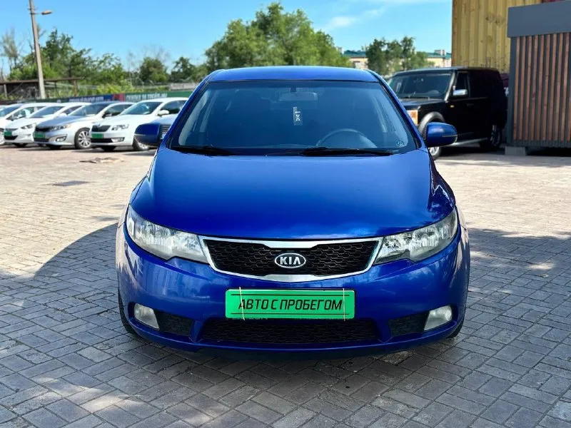 🚘kia cerato двигатель:1.6 ⛽️вид топлива:бензин ⚙️кпп:механика кузов:седан пробег: 200.000 км 📅год выпуска: 2010 💰цена: 720.000руб •усилитель руля. •эл стеклоподъёмники •мультимедиа •кондиционер❄️ •подогрев сидений 🚘автосалон автото4ка продажа возможна : ✅наличный расчет ✅безналичный ✅кредит по 2 документам 9️⃣4️⃣9️⃣5️⃣1️⃣1️⃣1️⃣1️⃣5️⃣6️⃣ 🌎находимся по адресу 📍г. мариуполь ул. макара мазая 4️⃣1️⃣ с 10.00 до18.00 - фотография - 3