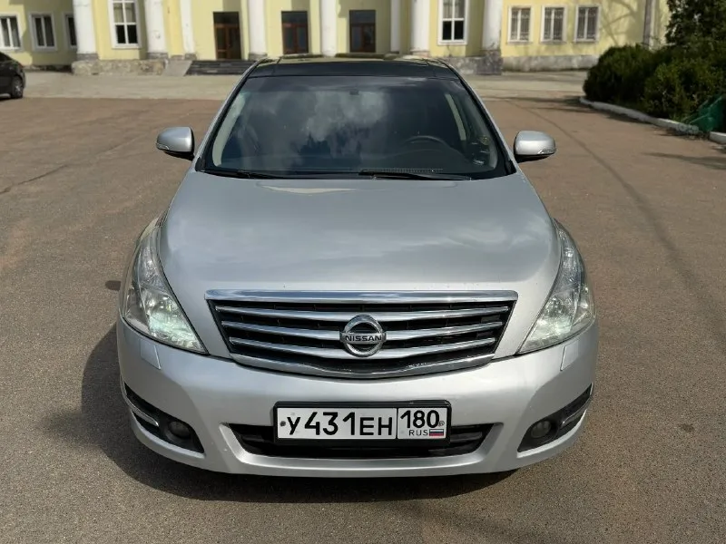 Продам teana j32, 2008г. собственник. двигатель 3.5 (249 л. с. ) доналоговый. расхода масла нет совсем. кпп автомат! вариатор заменил на обычный автомат. двигатель и коробка работают хорошо. пробег 233 тысячи км. в двигателе масло idemitsu 5w30. заменил рулевую рейку, рулевые наконечники, подушки двигателя, стойки стабилизатора, пыльники шрусов, перебрал рычаги и еще очень много всего, денег на обслуживание не жалел, расскажу по телефону подробно. машина в очень хорошей комплектации: бесключевой доступ, кнопка старт-стоп, гур, климат контроль 2-х зонный, кожаный салон, память сидений, подогревы и вентиляция всех сидений, электропривод сидений, оттоманка(она же подножка)панорамная крыша, электрическая шторка, электроскладывание зеркал, мульти руль, камера заднего вида, музыка bose, dvd, датчик света, abs, vdc, информативный бортовой компьютер. 2 комплекта колёс: r18 на летней резине и r17 на зимней. авто находится в макеевке. цена 980 тысяч рублей. торг у авто! +7 ( 📞 звоните: +7(949)8391710 - фотография - 1
