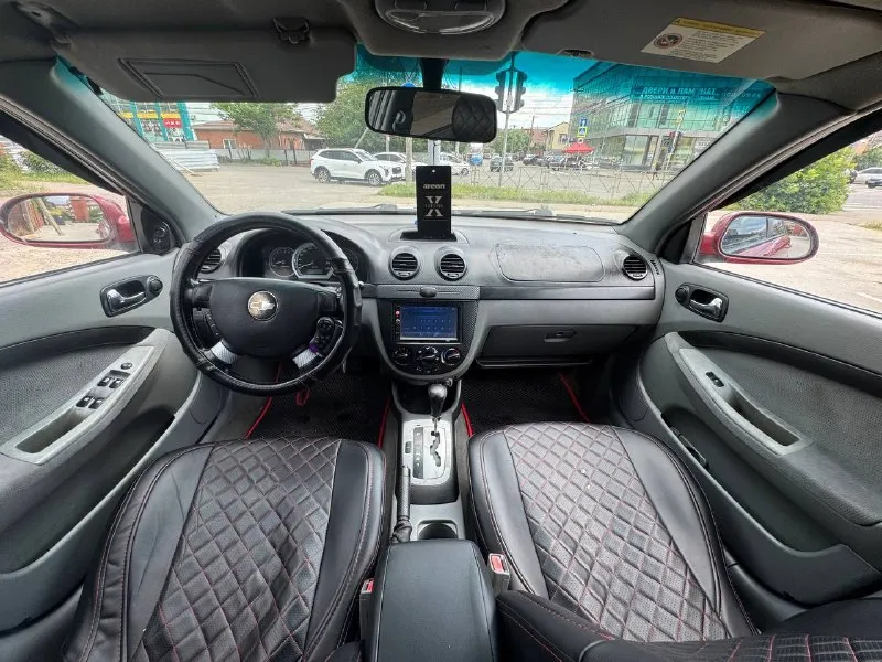 Chevrolet lacetti 1.6 автомат 2007 — настоящий живой кореец в отличном состоянии! С который вписан в птс!
Продам chevrolet lacetti 1.6 на автомате, 2007 года.
Автомобиль полностью в родном заводском окрасе — без перекрасов, без скрытых ремонтов. Родные заводские зазоры, кузов сохранился очень достойно. Дно, пороги, низа дверей, стаканы, лонжероны, в идеальном состоянии
✅ Родной пробег 300 000 км, без скруток
✅ Чистый кореец
✅ Имеет три vin-кода
✅ Установлено, вписано в птс(баллон на 60 литров) хватает на неделю активной езды
✅ Надёжный двигатель 1.6 работает ровно, не троит, не дымит
✅ Автомат работает отлично — без пинков, рывков и задержек
✅ Кондиционер морозит как надо ❄️ заправил на днях
✅ 4 Эл стеклоподъемника
✅ Новые фары и туманки, свет отличный
✅ Новая резина на дисках
✅ Магнитола с камерой заднего вида
✅ Перебрана вся ходовка, ничего не стучит, не брякает
✅Документы кристально чистые, штрафов, запретов нет, полное переоформление, тех
📲 Tg: @m0rgina1
📞 Звоните: +7(949)9987030 - фотография - 6