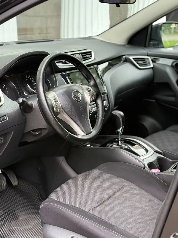 +79494999290 цена: 1.220.000 осмотр: донецк nissan qashqai год: 2017 двигатель: 2.0 коробка: акпп пробег: 153.000 достойный авто, без каких либо вложений! авто в родном окрасе, без дтп. двигатель работает идеально, любые проверки коробка без нареканий, ходовая часть обслужена, без скрипов стуков и тд. комплектация включает комфортные и безопасные опции (удобный салон, мультимедиа, климат-контроль, системы помощи водителю. есть все для комфортной поездки 📞 звоните: +7(949)4999290 - фотография - 10