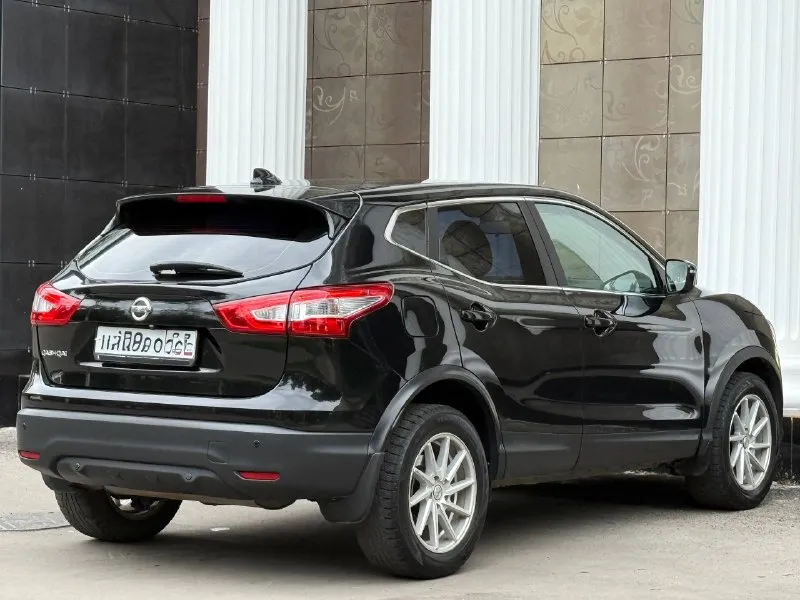 +79494999290 цена: 1.220.000 осмотр: донецк nissan qashqai год: 2017 двигатель: 2.0 коробка: акпп пробег: 153.000 достойный авто, без каких либо вложений! авто в родном окрасе, без дтп. двигатель работает идеально, любые проверки коробка без нареканий, ходовая часть обслужена, без скрипов стуков и тд. комплектация включает комфортные и безопасные опции (удобный салон, мультимедиа, климат-контроль, системы помощи водителю. есть все для комфортной поездки 📞 звоните: +7(949)4999290 - фотография - 7