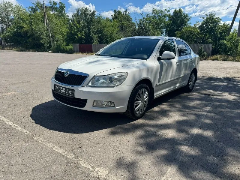 Продам ! Skoda octavia a5 ii(рестайлинг) 2013г. , двигатель 1.8 tsi ( автомат aisin) родной пробег 210 тыс ! Самая полная комплектация ! Авто в отличном состоянии kak внешне так и технически ! Без вложений ! Мотор, коробка, ходая, (на отлично ) ! Всегда все менялось вовремя ! На пробеге 210 тысяч было сделано большое то с заменой всех расходных частей ! Чистый аккуратный, не курящий салон. -линзованная оптика -датчик дождя, света -круиз контроль -климат контроль -музыка -паркторник задний ( заводской) -складывание зеркал -доводчики стекл -подсветка поворота -бортовой компьютер ( на русском) -подогрев сидений -колеса r 16 ( резина 23 года ) -abs, esp -безопасность 8 подушек готов на любые проверки ! Автомобиль в очень хорошем состоянии, эксплуатируется каждый день и не требует вложений! Осмотр в макеевке, цена 1150 000 руб. , 📞 79494680100
📞 Звоните: +7(949)4680100 - фотография - 4