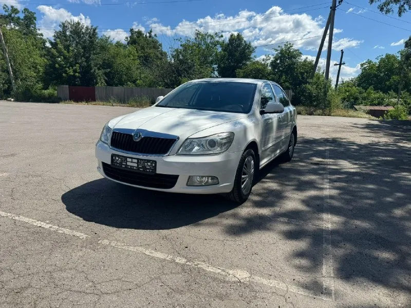 Продам ! Skoda octavia a5 ii(рестайлинг) 2013г. , двигатель 1.8 tsi ( автомат aisin) родной пробег 210 тыс ! Самая полная комплектация ! Авто в отличном состоянии kak внешне так и технически ! Без вложений ! Мотор, коробка, ходая, (на отлично ) ! Всегда все менялось вовремя ! На пробеге 210 тысяч было сделано большое то с заменой всех расходных частей ! Чистый аккуратный, не курящий салон. -линзованная оптика -датчик дождя, света -круиз контроль -климат контроль -музыка -паркторник задний ( заводской) -складывание зеркал -доводчики стекл -подсветка поворота -бортовой компьютер ( на русском) -подогрев сидений -колеса r 16 ( резина 23 года ) -abs, esp -безопасность 8 подушек готов на любые проверки ! Автомобиль в очень хорошем состоянии, эксплуатируется каждый день и не требует вложений! Осмотр в макеевке, цена 1150 000 руб. , 📞 79494680100
📞 Звоните: +7(949)4680100 - фотография - 5