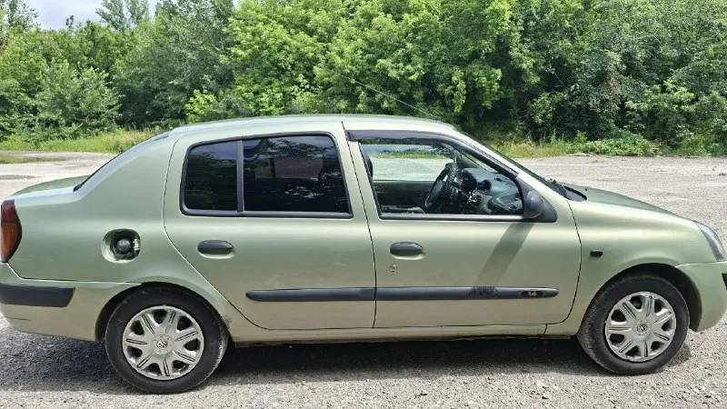 Продам renault логан 2003 года родной пробег 223 тыс. Км. 219 тыс. Км. Была замена сцепления, помбы, ремень грм 216 тыс. Км. Была замена тормозных дисков машина экономичная: город-8 литров, трасса-6 литров оцинкованная. Цена:400 тыс. Торг присутствует. +79493148318- эдуард +79494795758- анастасия
📞 Звоните: +7(949)3148318 - фотография - 4